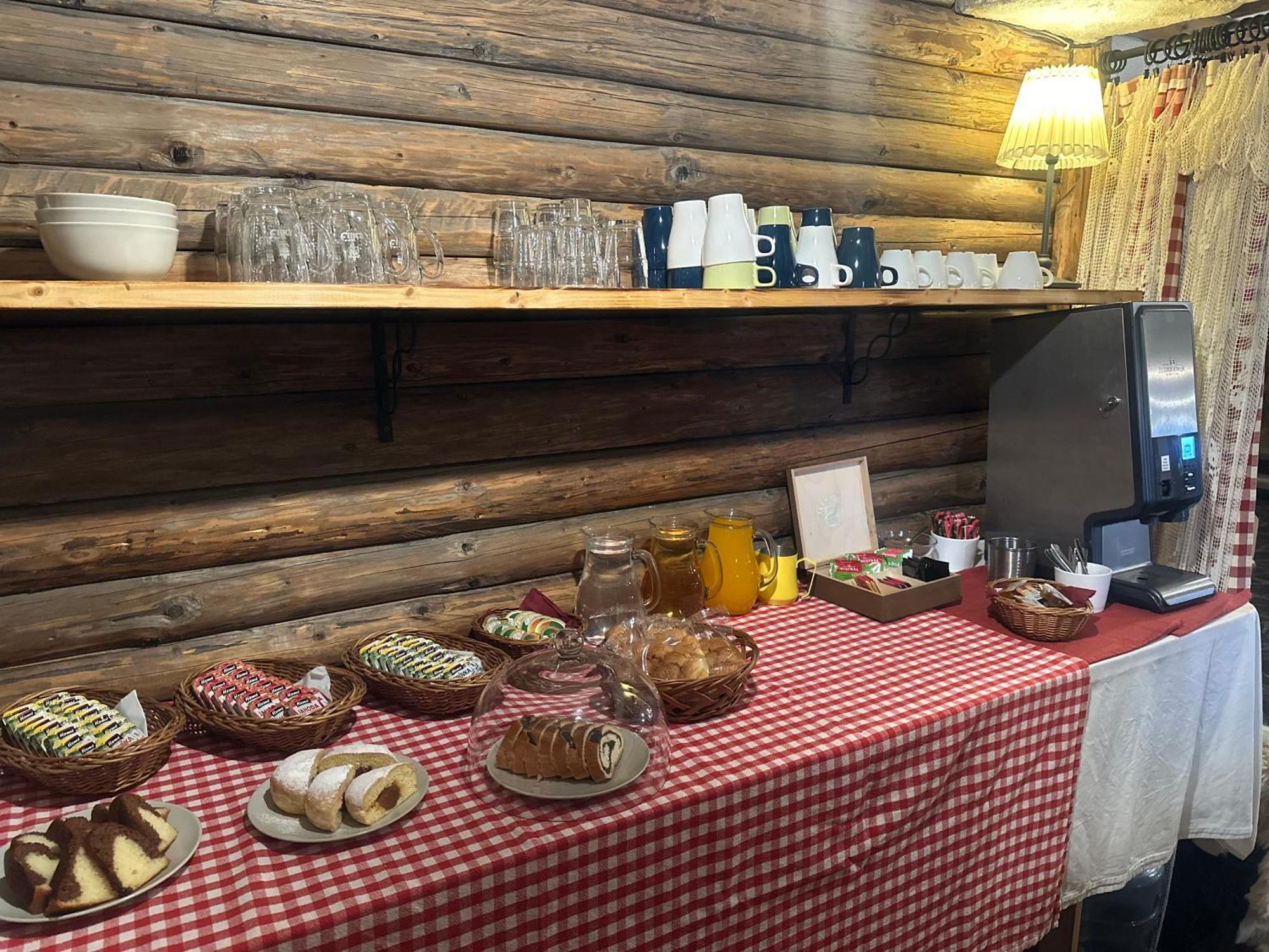 Gazdovsky Dvor B&B S Mini Wellness Bešeňová Exteriör bild