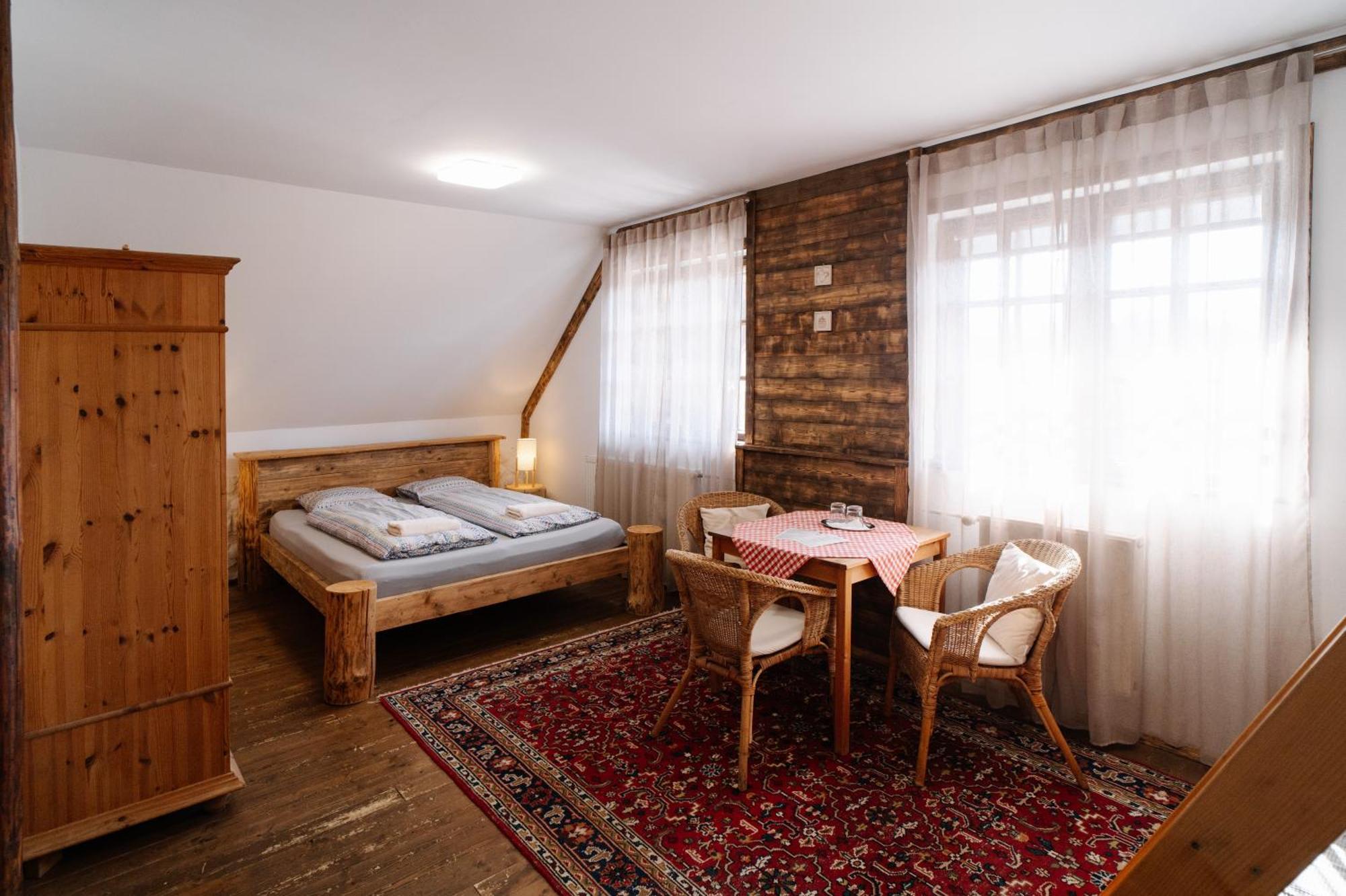 Gazdovsky Dvor B&B S Mini Wellness Bešeňová Exteriör bild